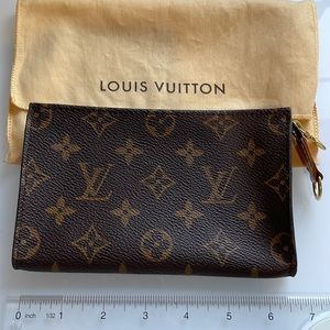 Louis Vuitton Small Bucket Pouch
